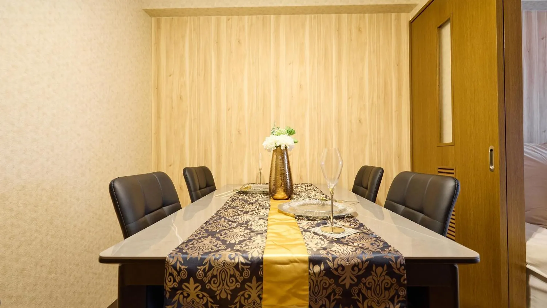 Appartement なんば各駅徒歩圏内 団体予約可能 Groundcourt難波 心斎橋 道頓堀 黒門市場 Osaka Japan